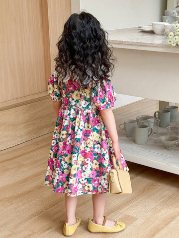Young Girl Ditsy Ditsy Floral Peter Pan Collar Puff Sleeve Fitted Casual Dress