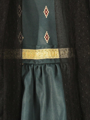 Young Girl Elegant Polka Dot Net Yarn Satin Dress