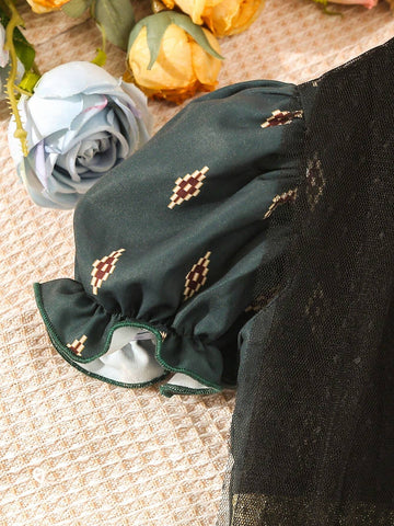 Young Girl Elegant Polka Dot Net Yarn Satin Dress