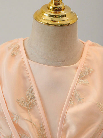 Young Girl Embroidered Tulle Splice Luxurious Banquet Princess Dress