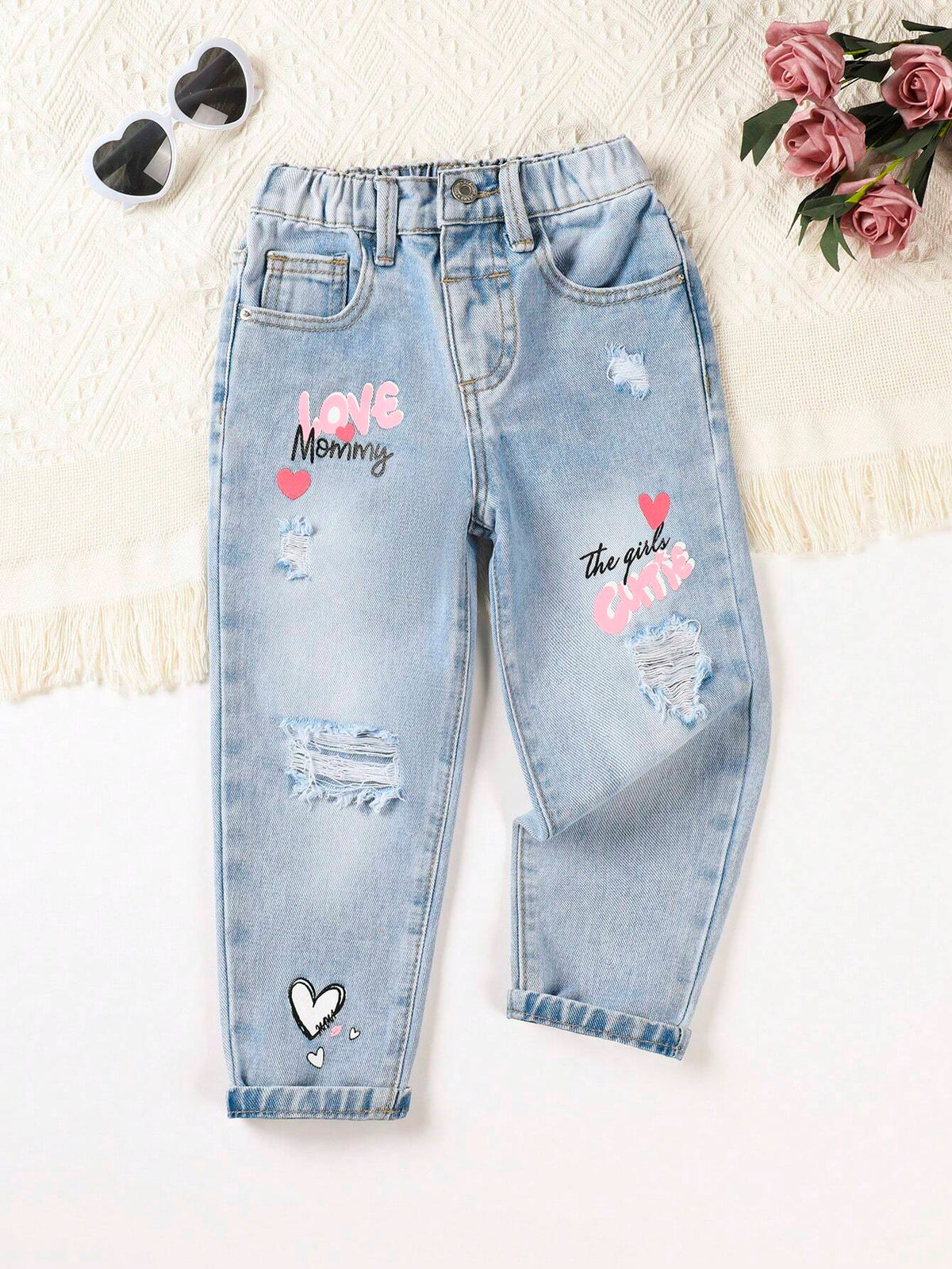 Young Girl Enzyme Washing+Light Blue Color Wash+Cut-Out Detail+Heart Print Jeans
