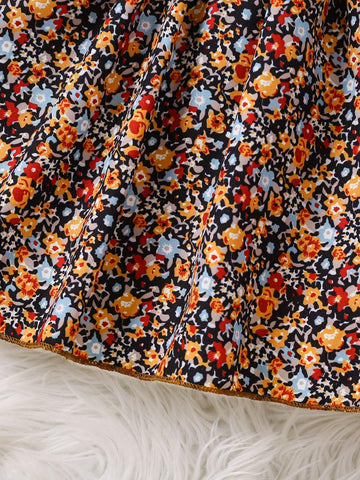 Young Girl Fashionable Knitted Round Neck Patchwork Floral Print Bow Decor Stylish And Versatile Elegance, Suitable For Autumn/Winter
