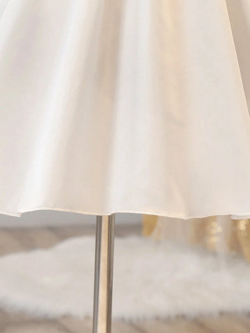 Young Girl Fashionable Solid Color Puff Sleeve Dress