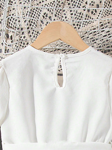 Young Girl Floral Embroidered Bell Sleeve Dress Including Waist Belt, Comfortable And Elegant For Spring And Summer