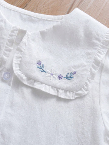 Young Girl Floral Embroidery Statement Collar Blouse
