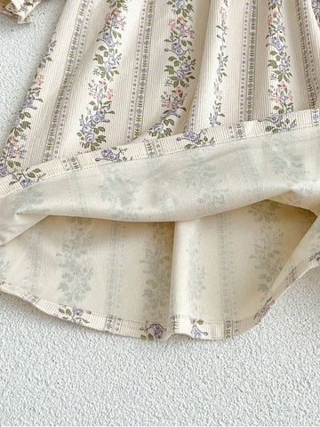 Young Girl Floral Printed Long Sleeve Dress