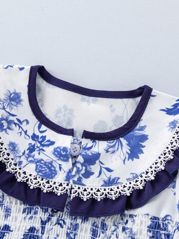 Young Girl Holiday Style Ditsy Floral Peter Pan Collar Shirt & Shorts Set