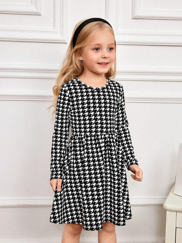 Young Girl Knitted Plaid Round Neck Fitted Casual Dress