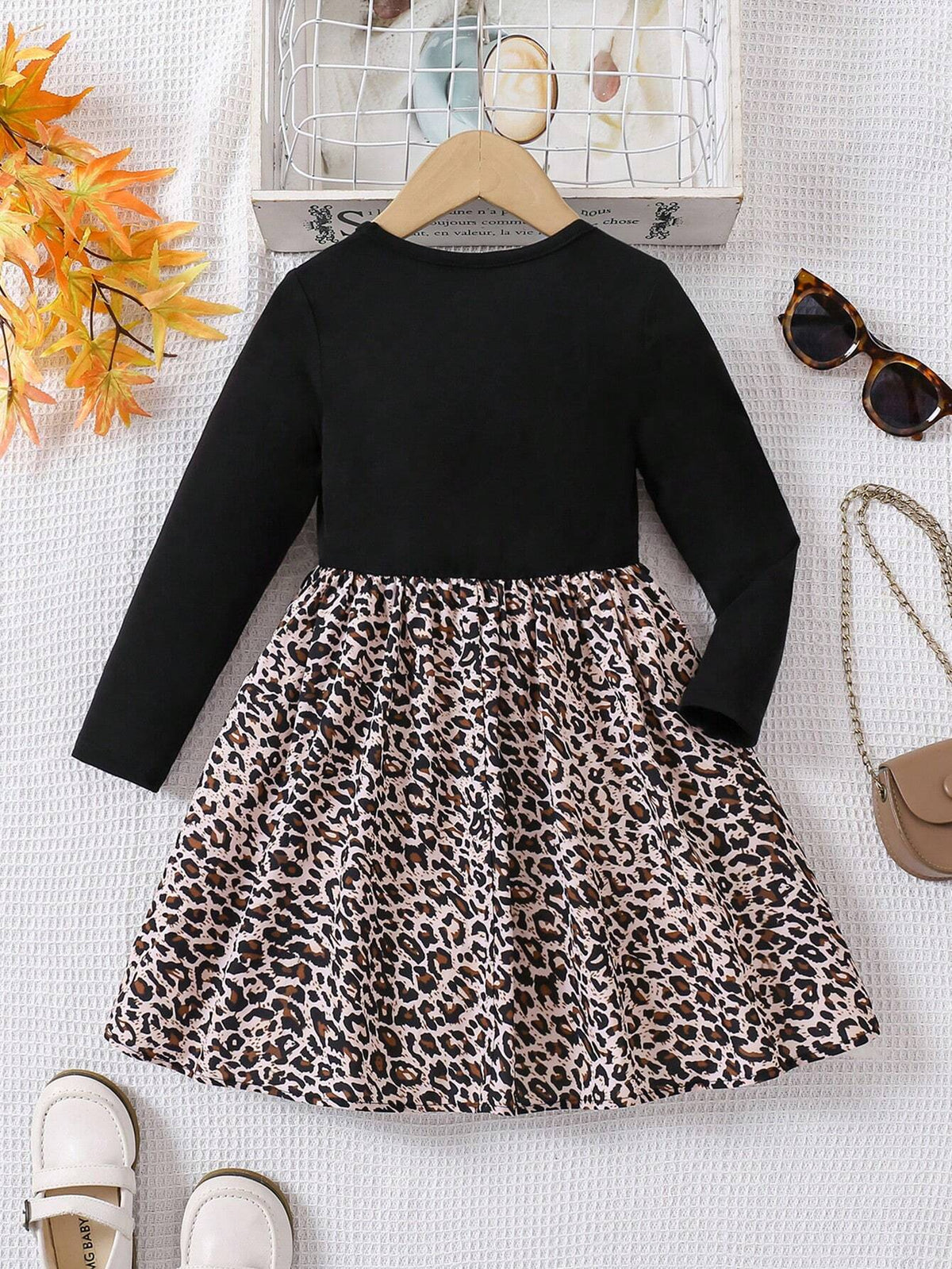 Young Girl Knitted Solid Color Leopard Patchwork Floral Print Round Neck A-Line Dress