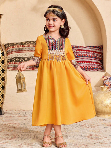 Young Girl Loose Casual Minimalist Comfortable Woven Belt Bead & Tassel Decor Dress