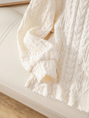 Young Girl Loose Fit White Rhombus Pattern Knit Casual Blouse