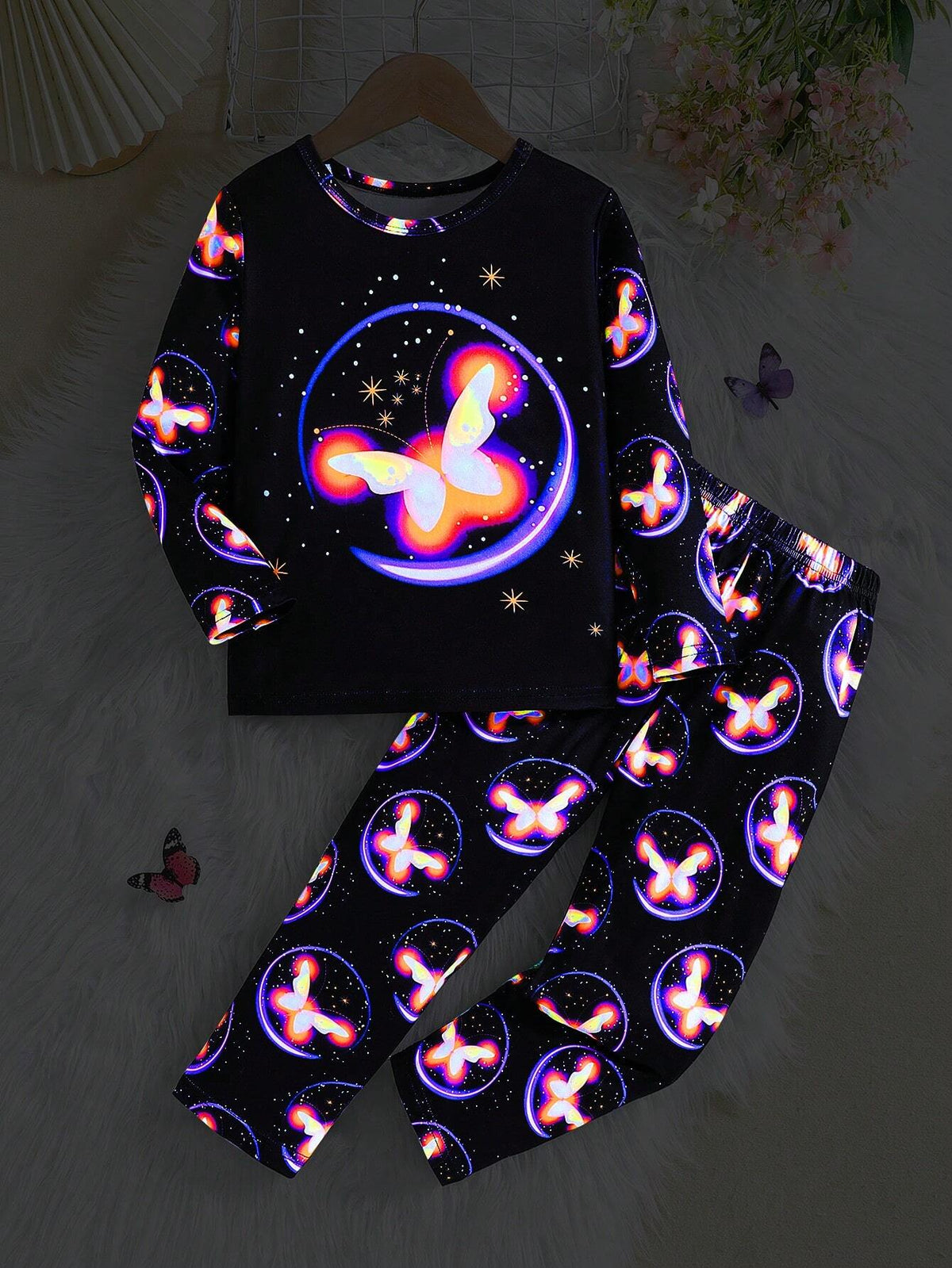 Young Girl Luminous Glow In The Dark Butterfly Pattern Pullover, Comfortable Casual Homewear, Suitable For Spring & Autumn