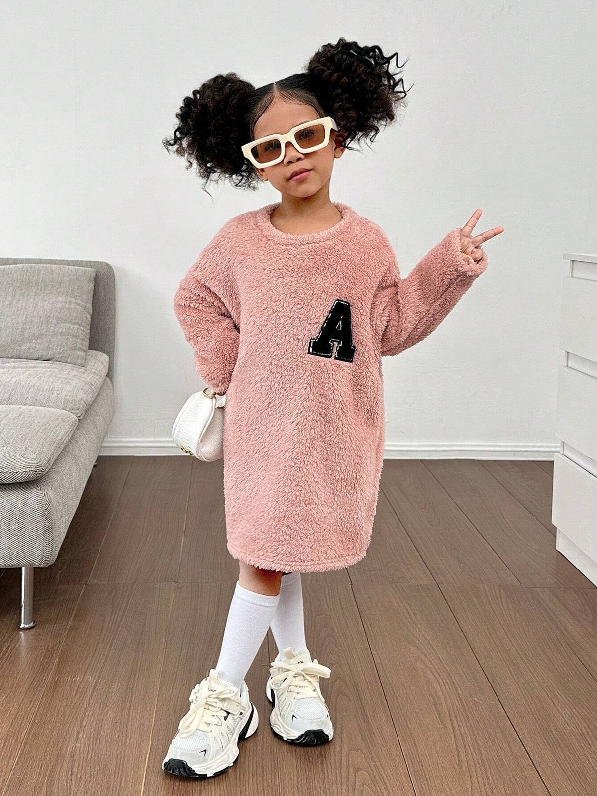 Young Girl Plain Color Fuzzy Crew Neck Loose Casual Letter Print Knitted Dress