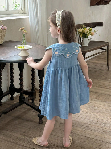 Young Girl Plain Fabric Embroidered Peter Pan Collar Snug Fit Casual Dress