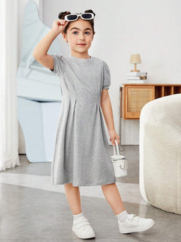 Young Girl Round Neck Short Sleeve Waist Pleated Casual Dress