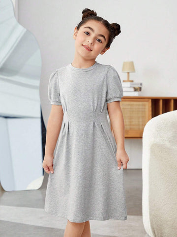 Young Girl Round Neck Short Sleeve Waist Pleated Casual Dress