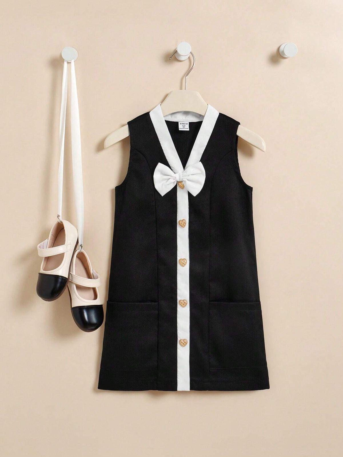 Young Girl Sleeveless V-Neck Fashionable Dress With Bowknot Decoration For Summer