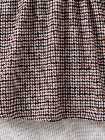 Young Girl Solid Color Round Neck Patchwork Woven Fitted Dress With Hood