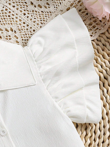 Young Girl Summer Beach Texture Shirt With Decorative Ruffle Edge And Button Closure