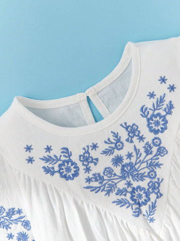 Young Girl Summer Casual Flower Embroidery Bubble Sleeves Dress