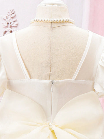 Young Girl Sweet Spring/Summer Pure Color 3D Flower Decor Bubble Sleeve Dress