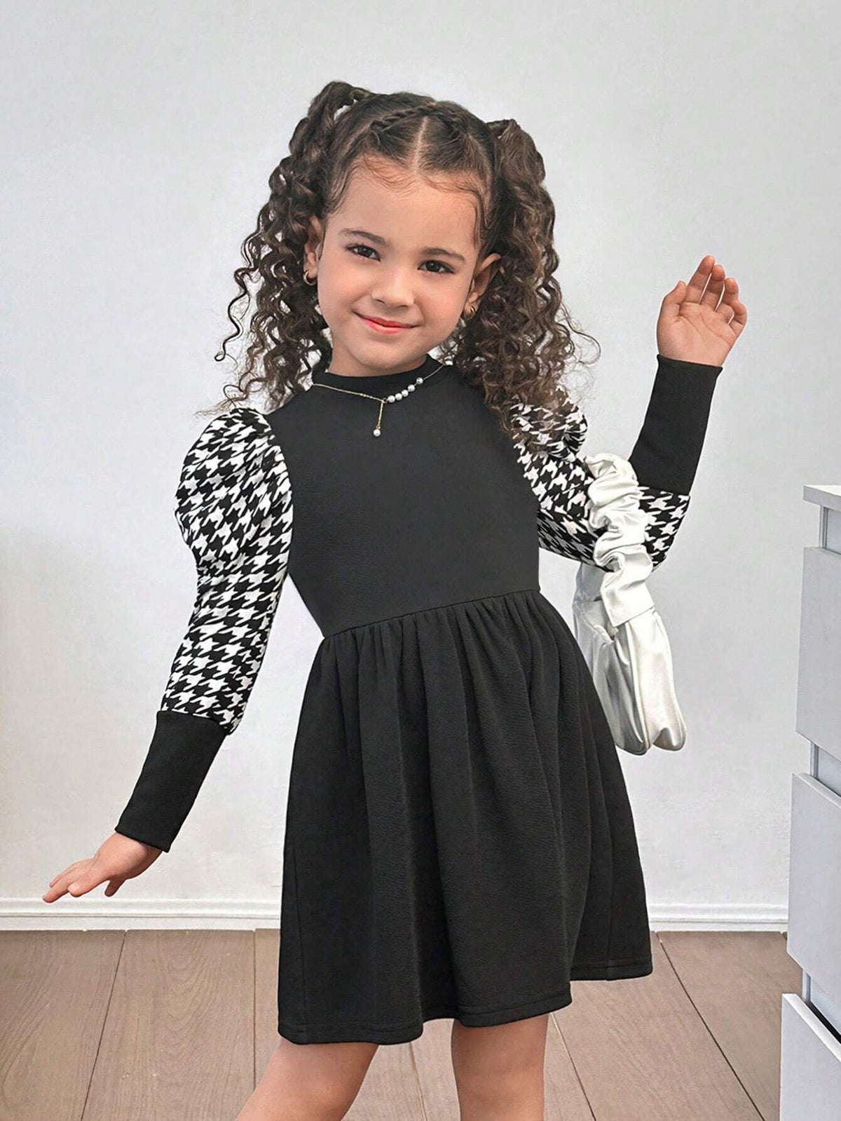 Young Girl Urban Knit Patchwork Round Neck Long Sleeve Dress