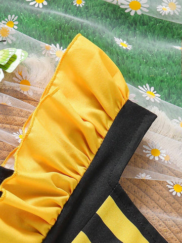 Young Girl Vacation + Adorable Bee Print Ruffle Hem Dress + Hat, Fall/Winter