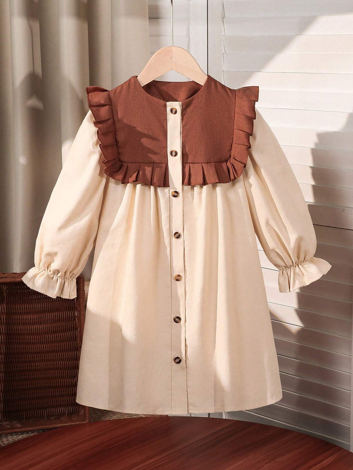 Young Girl Woven Casual Long Sleeve Khaki Square Neck Ruffle Hem Dress, Autumn/Winter, Ideal For Everyday And Casual Occasions, Suitable For Birthday Girls