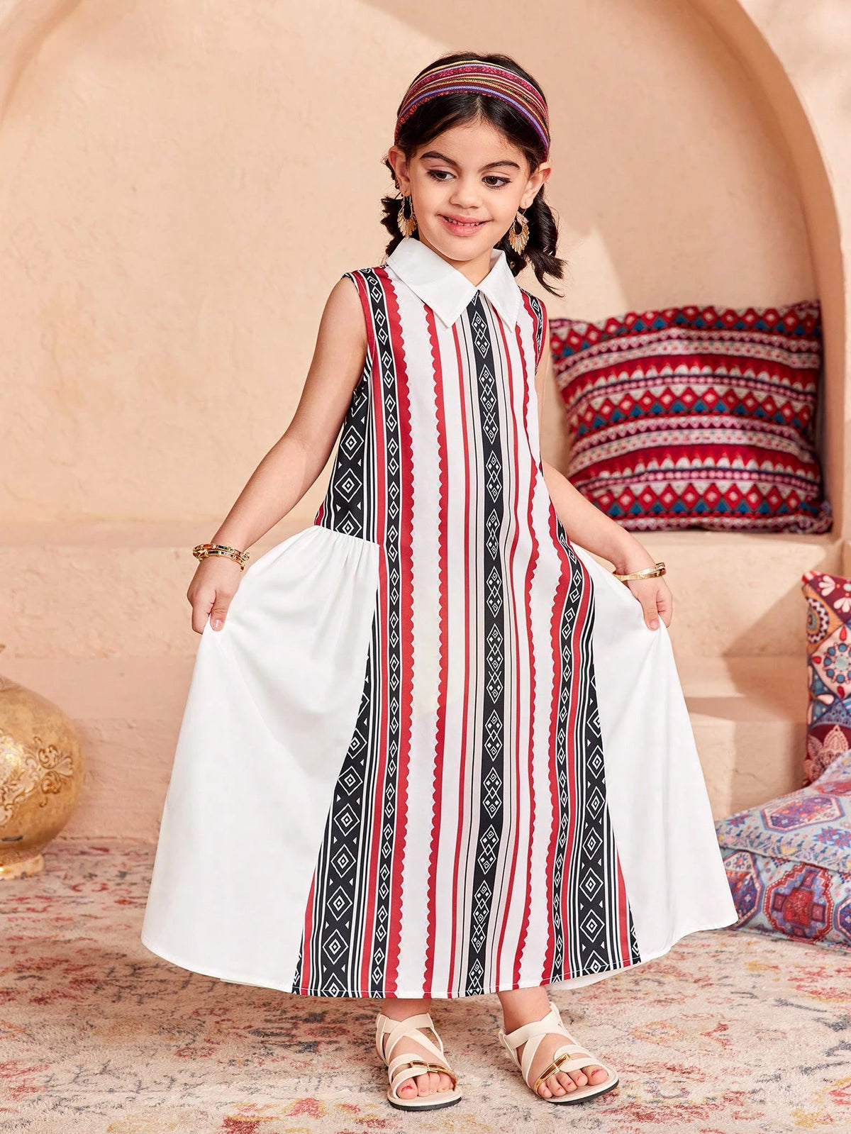 Young Girl Woven Ditsy Floral Collared Fitted Casual Dress