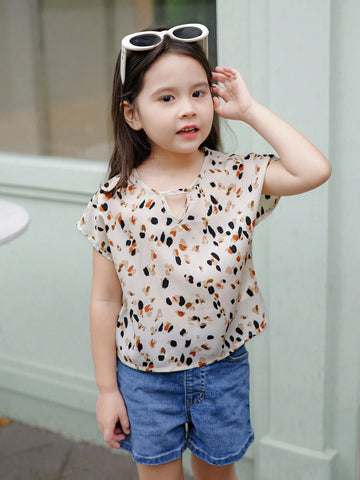 Young Girl Woven Floral Print Round Neck Slim Fit Casual Shirt