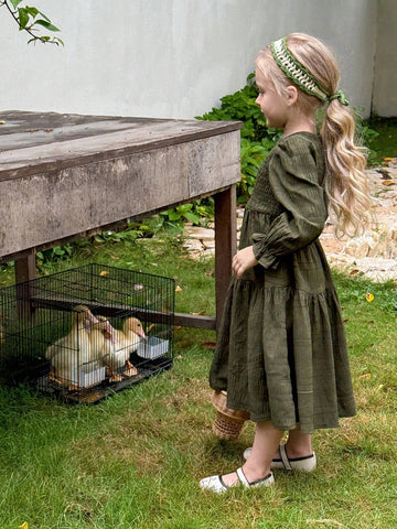 Young Girl Woven Round Neck Puff Sleeve Fitted Casual Dress