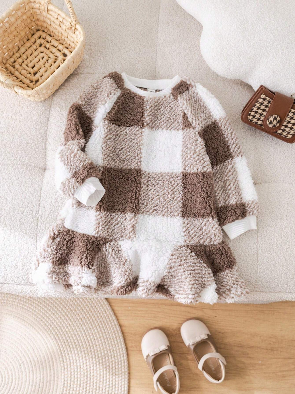 Young Girl's Casual Plaid Fleece Printed Dress, Suitable For Daily Wear And Home