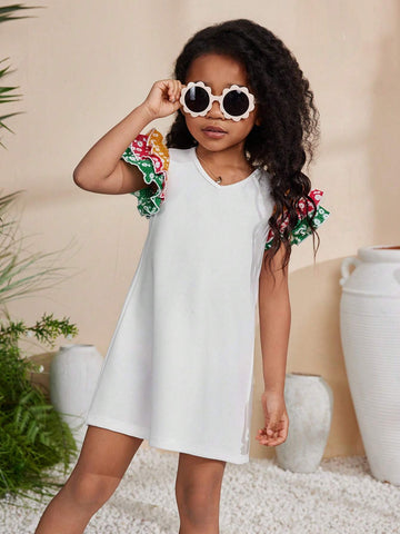 Young Girls' Casual Printed V-Neck Ruffle Hem Dress With Decorative Border