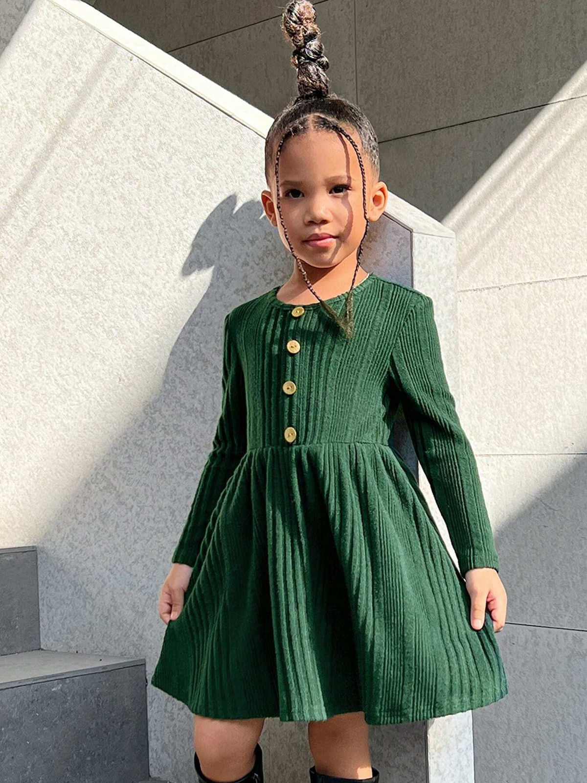 Young Girls Casual Solid Color Round Neck Button Decor Long Sleeve Knit Dress