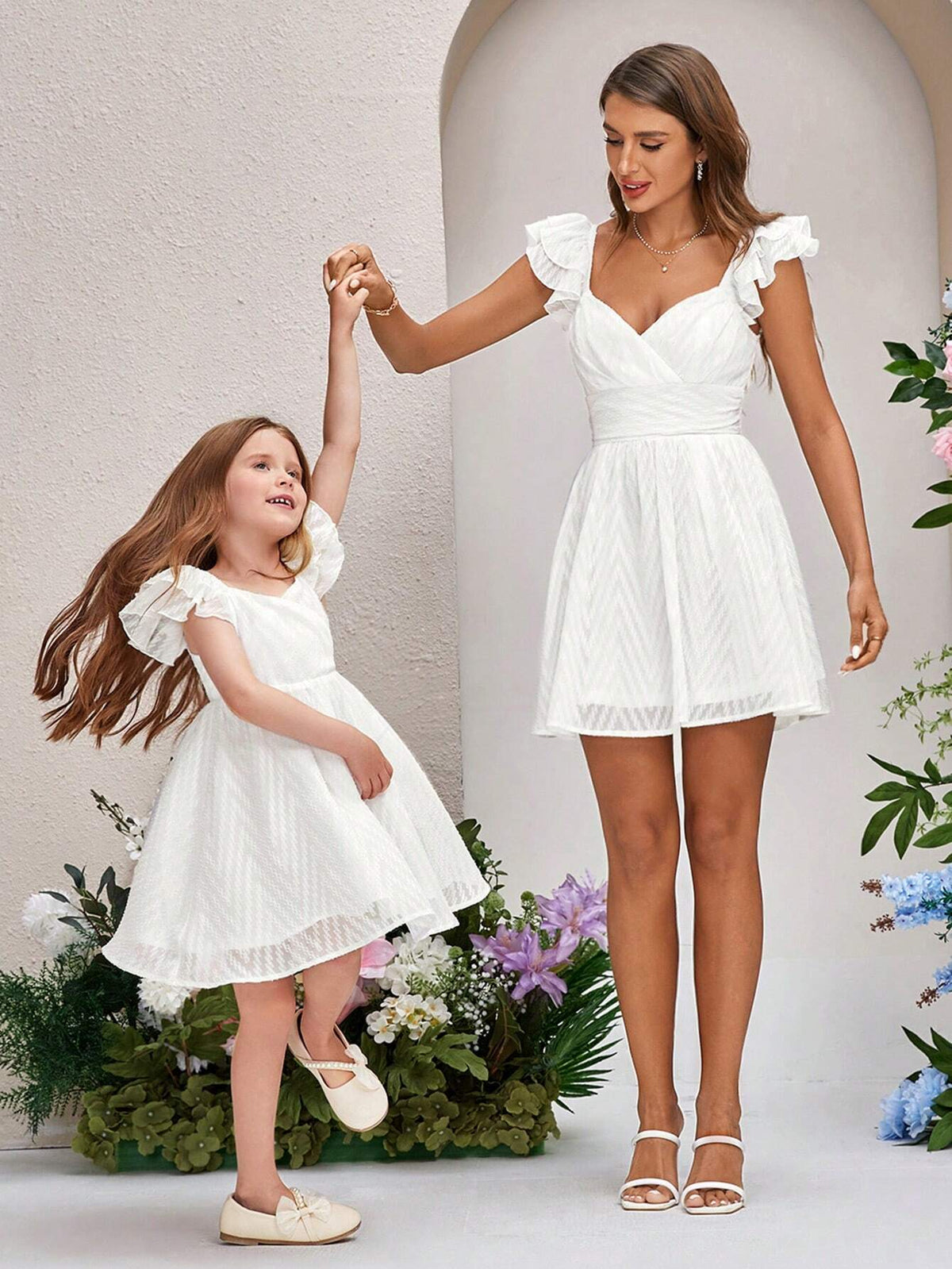 Young Girl's Chicken Heart Neck Double Layer Ruffled Mesh Dress With Cutout Trim Detailing