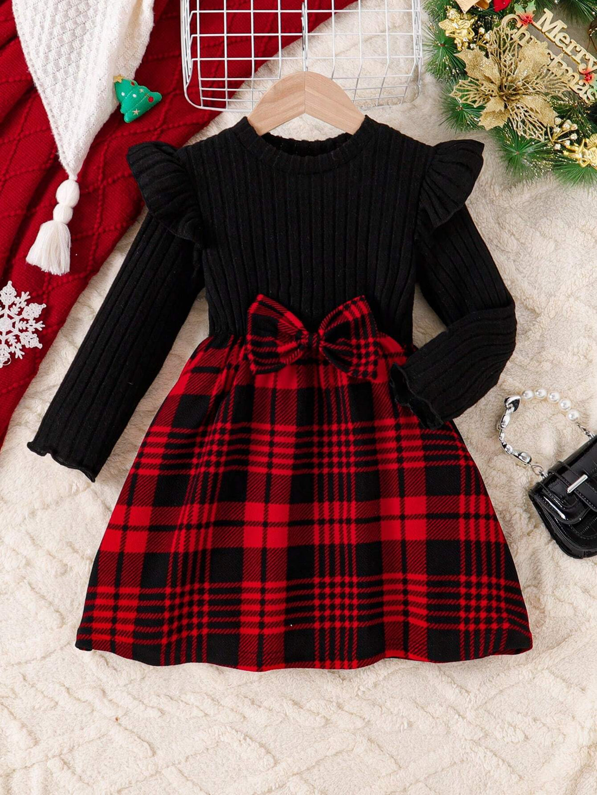 Young Girls' Christmas Bow Accent Round Neck Long Sleeve Dress
