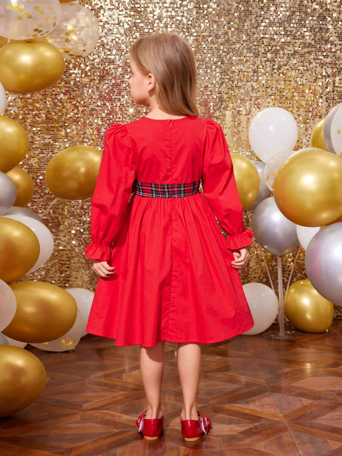 Young Girls Christmas Red Puffed Sleeves With Broken Waist, Detachable Red Check Big Bow Design Dress