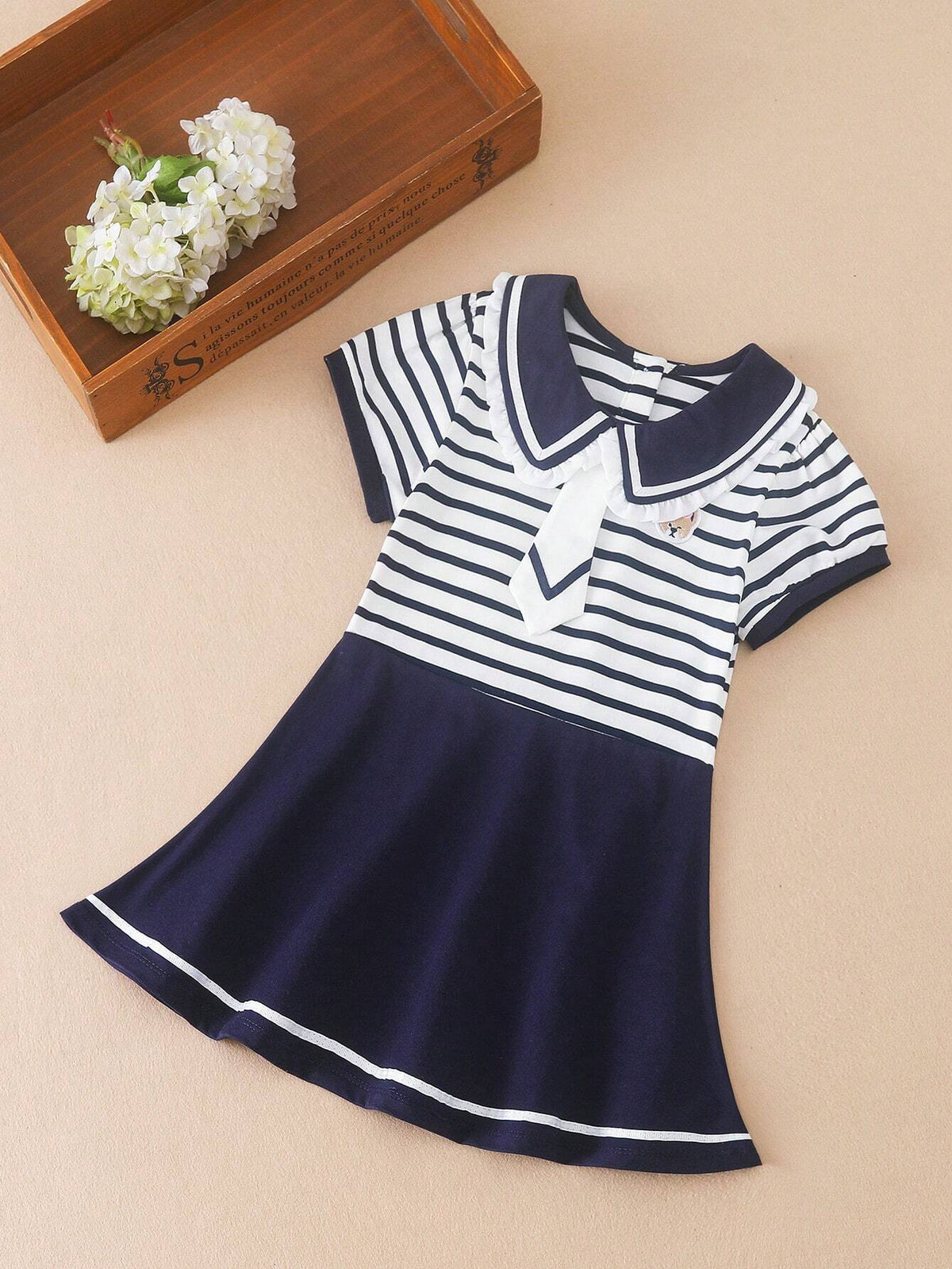 Young Girls' College Style Short Sleeve Bear Embroidery Dress For Summer