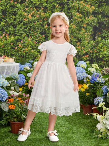 Young Girl's Elegant Party Dress With Lace Patchwork, Mesh Fabric And Ruffled Hemline