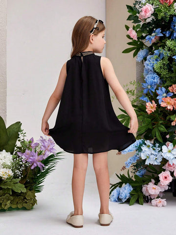 Young Girl's Elegant Weaving Dress With Chain Tape Decoration On The Collar