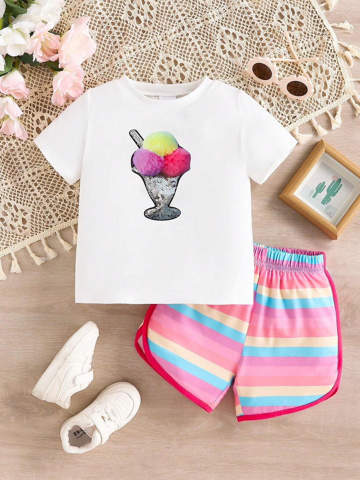 Young Girls' Fashionable Casual 2pcs/Set Short-Sleeved Top With Pom Pom Design And Striped Shorts For Summer