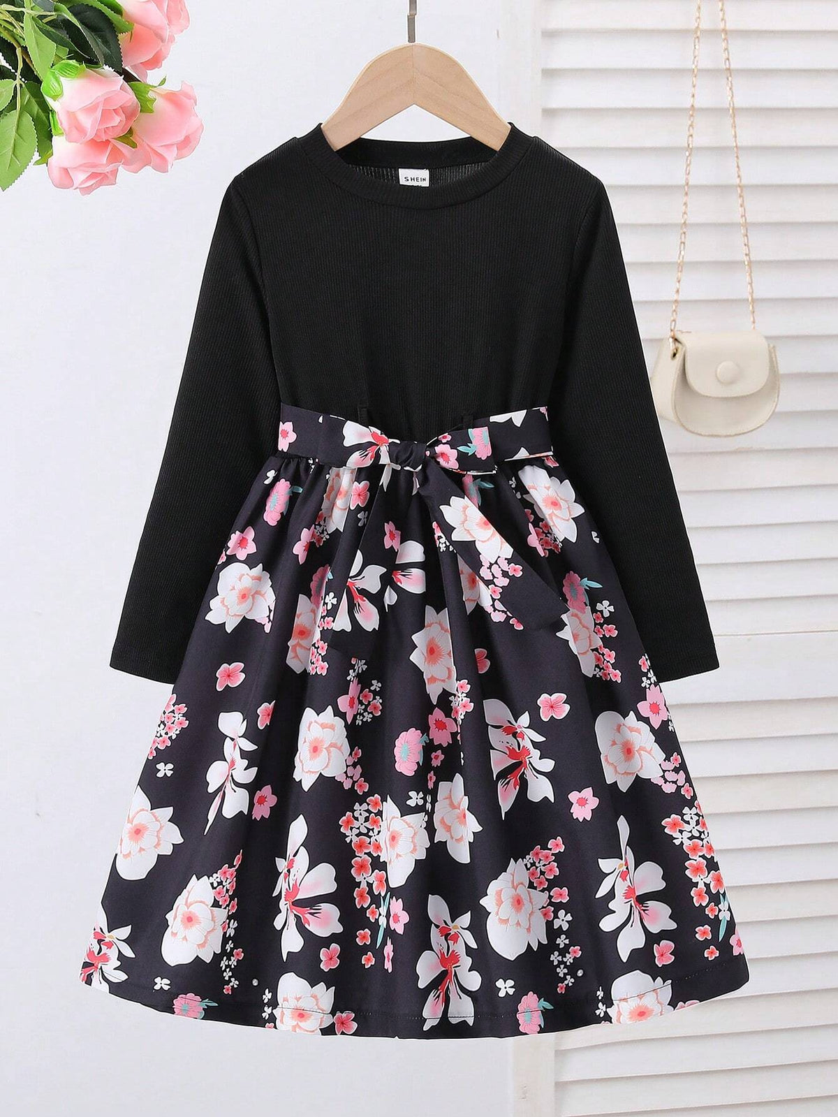 Young Girls Floral Print Round Neck Long Sleeve Elastic Waist A-Line Dress, Slim Fit, Black, Spring/Autumn