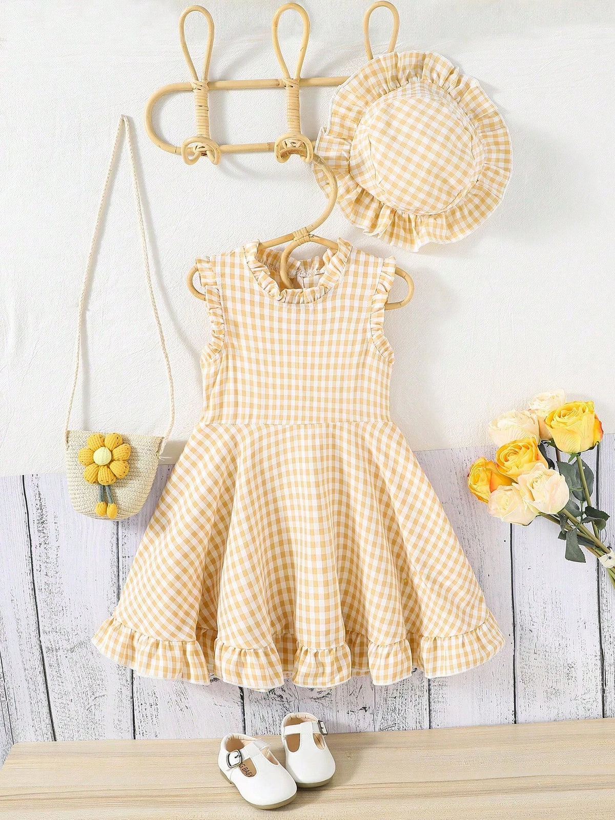 Young Girls' Gingham Print Sleeveless Korean Style Princess Dress, Trendy And Fashionable For Summer