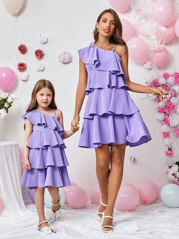 Young Girls' Off Shoulder Multilayered Cake Skirt Hem Casual Loose Woven Dress