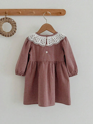 Young Girls' Patchwork Hollow Out Embroidery Gingham Printed Lantern Sleeve Dress