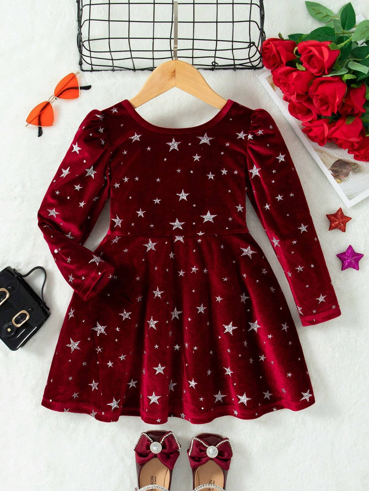 Young Girls Round Neck Hollow Bow Long Sleeve Glitter Star Velvet Dress