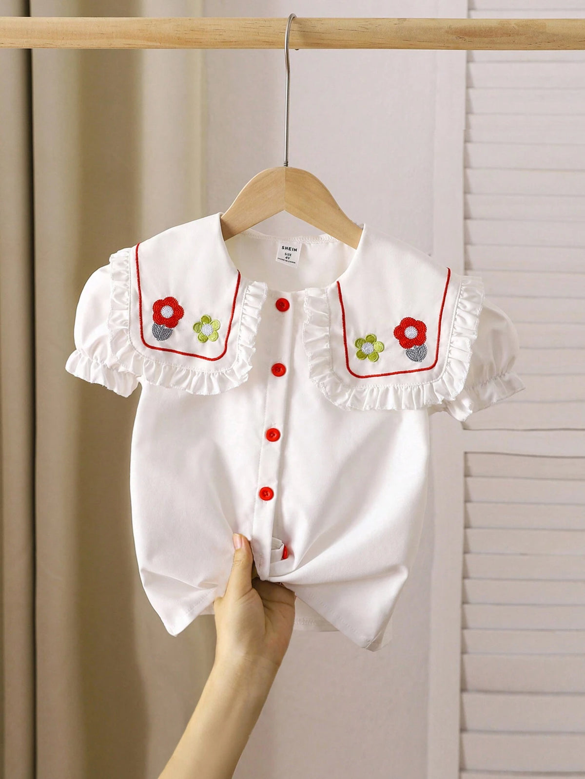 Young Girls' Simple Flower Embroidered Puff Sleeve Shirt