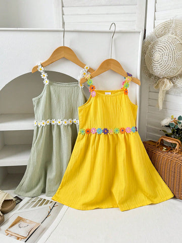 Young Girl's Sleeveless Mini Daisy Print Green Dress And Yellow Dress Set, Cute Summer Style