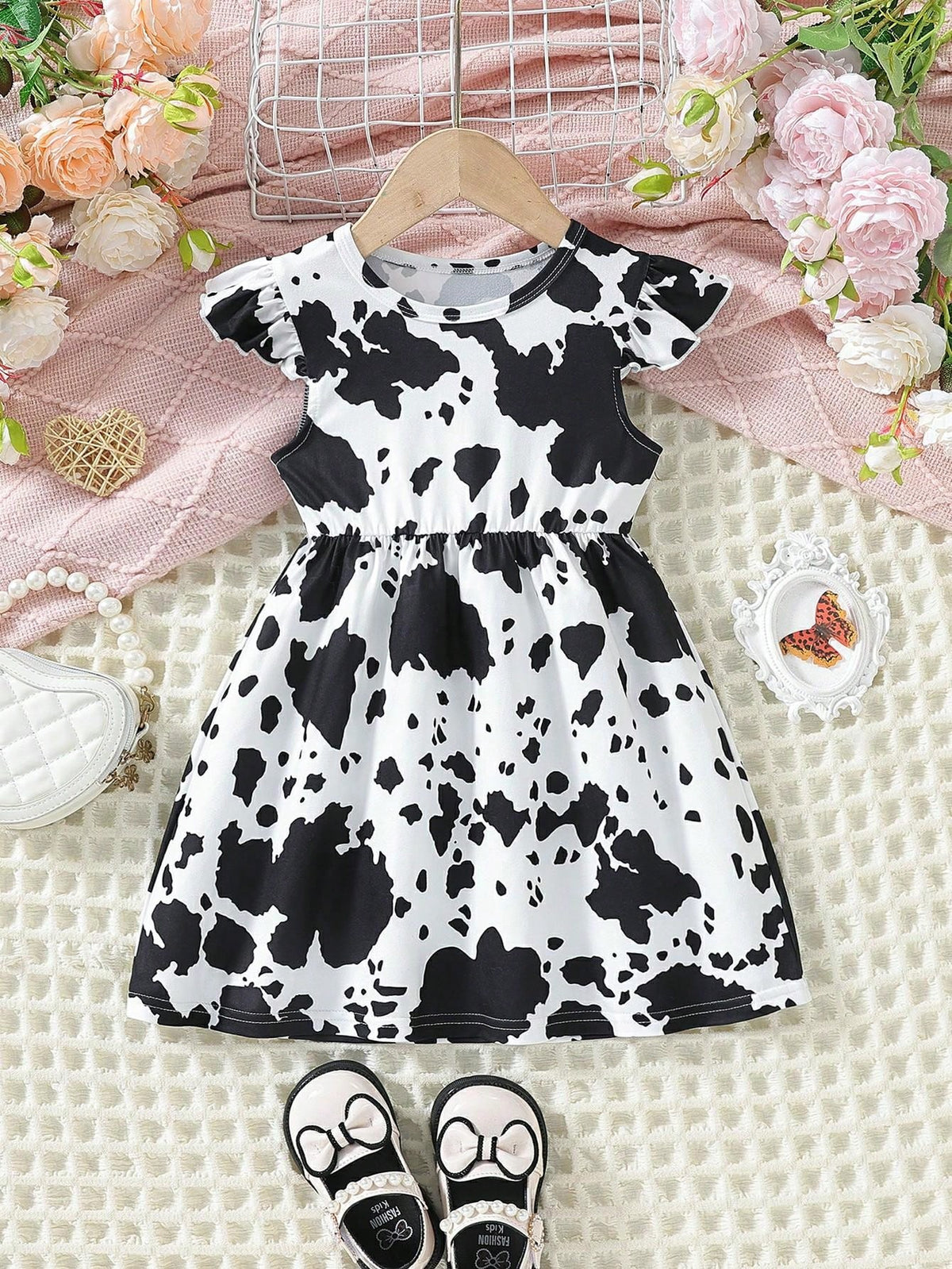 Young Girls' Sleeveless Patterned Dress With Ruffle Hem For Summer Outings