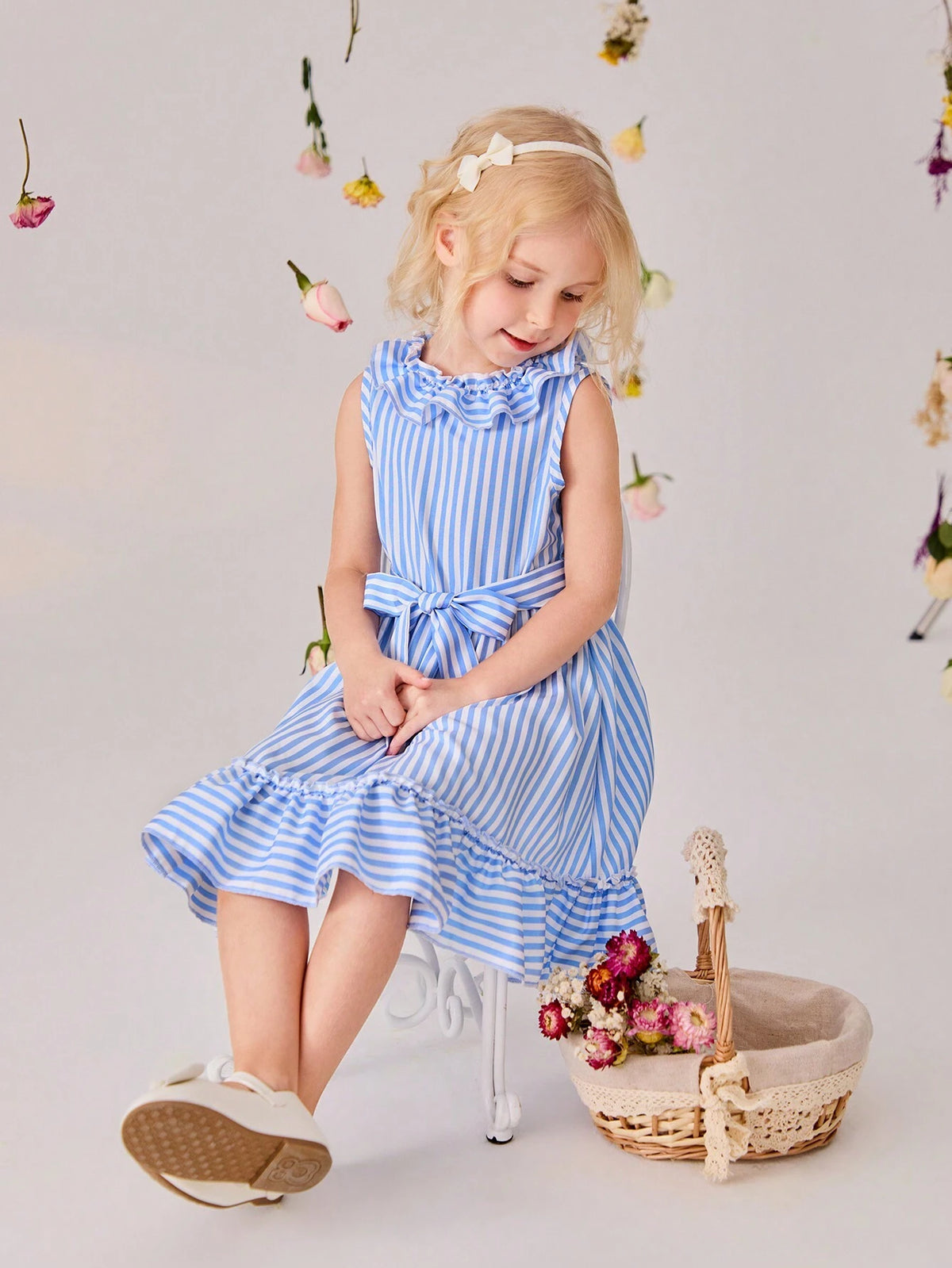 Young Girls Sleeveless White & Blue Striped Dress In Country Style, Spring & Summer